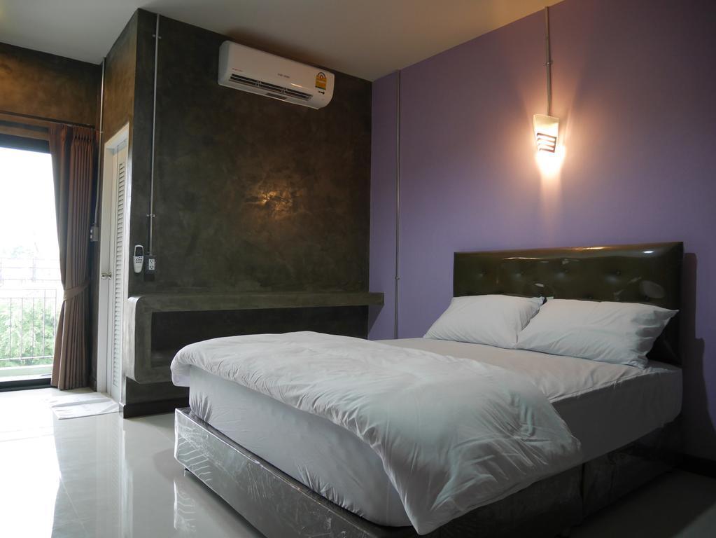 Green Garden Place Удон Тани Екстериор снимка